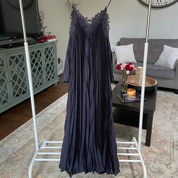 Romantic navy blue dress - Picture 1 of 5